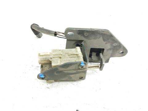 Foto 2ª: Cerradura Capot Alfa Romeo 147 1.9 JTD CAT 120CV 88KW [937A3000] (2006)