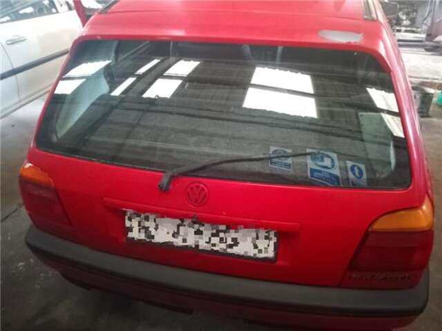 Portón Volkswagen Golf 1.9 S [1.9 LTR. - 55 KW TURBODIESEL CAT (AAZ)]