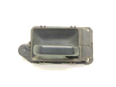 Maneta Interior Delantera Derecha Peugeot 205 1.8 D GENERATION BERLINA 60CV 44KW