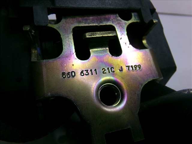 Foto 4ª: Cinturón Delantero Derecho Ford Focus 1.6 G 1998-2004 [FYDA] (2000)