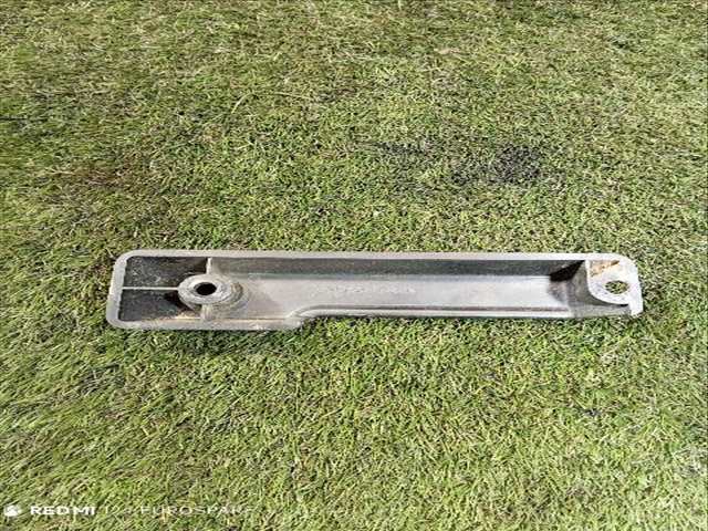 Foto 2ª: Maneta Exterior Portón Santana Anibal 2.8 TD MILITAR [8140.43P] (2004)