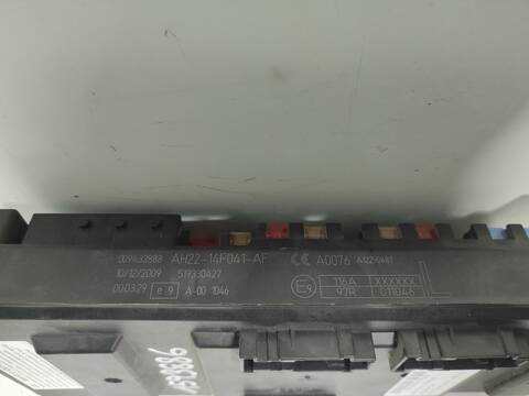 Foto 2ª: Caja Reles Fusibles Land Rover Discovery 306DT (2010)