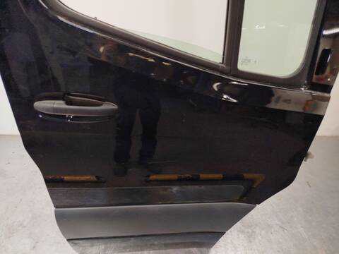Foto 2ª: Puerta Delantera Derecha Mercedes Sprinter 419 CDI RWD 907.643 907.645 907.647) 190CV 140KW FURGONETA [654920] (2024)