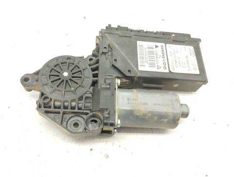 Foto 3ª: Elevalunas Eléctrico Trasero Izquierdo Audi A4 2.0 TDI 16V 103KW) BERLINA 140CV [BRE] (2006)
