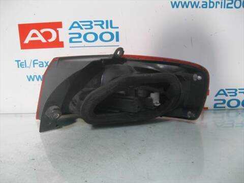 Foto 2ª: Piloto Trasero Izquierdo Fiat Croma 1.9 D MULTIJET 120CV 88KW [939 A1.000] (2007)