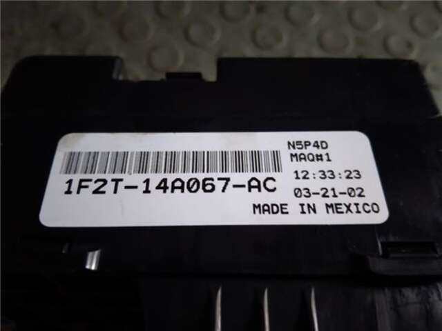 Foto 3ª: Caja Reles Fusibles Ford Windstar 3.0 BÁSICO (1999- ) [3.0 LTR. - 108 KW V6 CAT]