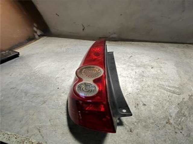 Piloto Trasero Izquierdo Ford Fiesta 1.4 AMBIENTE [1.4 LTR. - 50 KW TDCI CAT]