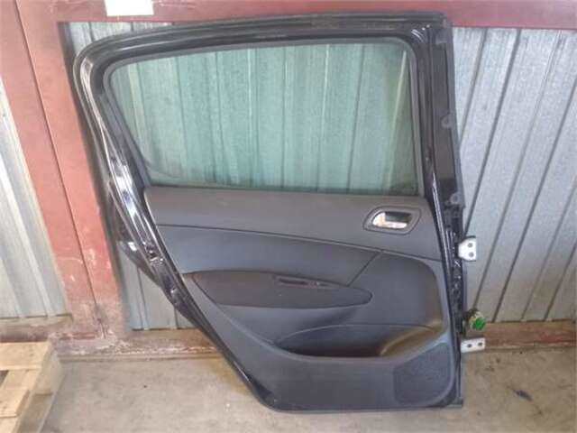 Foto 3ª: Puerta Trasera Izquierda Peugeot 308 1.6 CONFORT [1.6 LTR. - 80 KW HDI FAP CAT (9HZ - DV6TED4)] [9HZ (DV6TED4)]