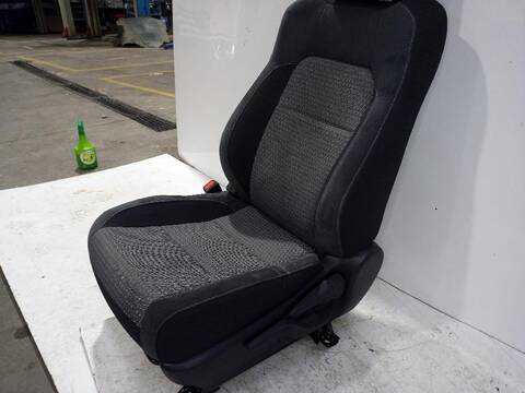 Foto 2ª: Asiento Delantero Izquierdo Toyota Auris HYBRID FEEL EDITION 136CV (2013)