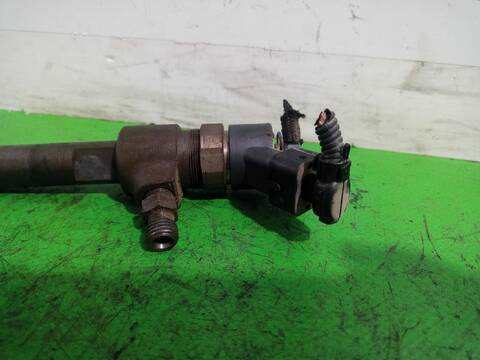 Foto 2ª: Inyectores Opel Zafira 1.9 CDTI 120CV [Z19DT] (2005)