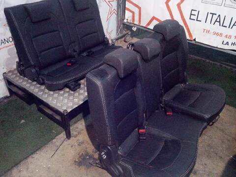 Foto 4ª: Asientos Traseros Nissan Qashqai ACENTA 150CV 110KW [M9R832] (2010)