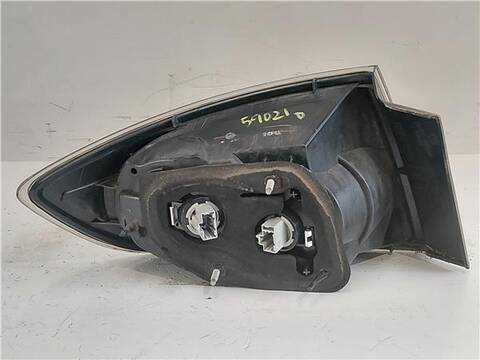 Foto 2ª: Piloto Trasero Derecho Mazda 3 1.6 DI TURBO 109CV 80KW [Y601] (2006)