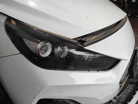 Faro Derecho Hyundai i30 G4LK