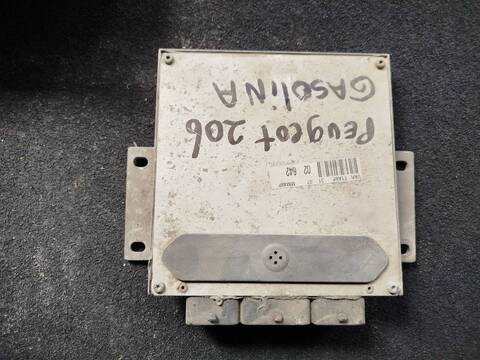 Foto 2ª: Centralita Motor ECU Peugeot 206 VERSION INDEFINIDA (2004)