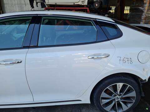 Puerta Trasera Izquierda Kia Optima EMOTION 141CV 104KW
