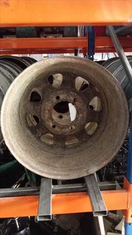 Foto 2ª: LLanta Chapa Nissan Patrol 3.3 D SD33 5P (1989)