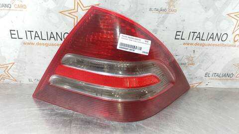 Piloto Trasero Derecho Mercedes Clase C 160 220 CDI LA) 203.008) BERLINA 150CV 110KW