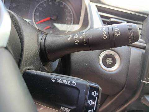 Mando Multifuncion Renault Captur H4D480