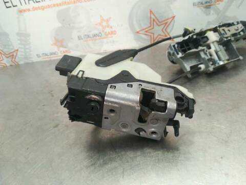 Foto 2ª: Cerradura Puerta Delantera Derecha Peugeot 208 ACTIVE 92CV 68KW [9H06] (2014)