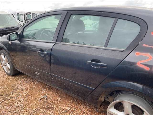 Foto 2ª: Puerta Trasera Izquierda Opel Astra 1.7 CDTI 100cv [Z17DTH] (2006)