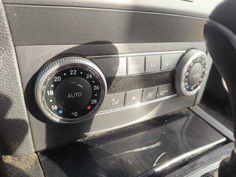 Mando Climatizador Mercedes Clase G 230 OM642961 AUT.