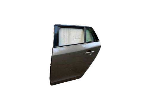 Puerta Trasera Izquierda Volvo V60 D4204T4