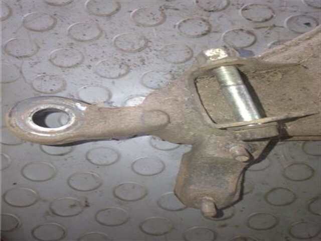 Foto 2ª: Brazo Suspension Delantero Derecho Mercedes Clase C 160 2.2 220 DIESEL (202.121) [2.2 LTR. - 70 KW DIESEL CAT] [OM 604.910]