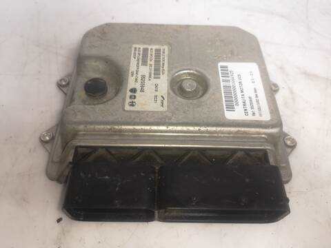 Foto 2ª: Centralita Motor ECU Fiat Doblo 1.6 D 105CV 77KW II 263) CARGO 263A2000 (2014)