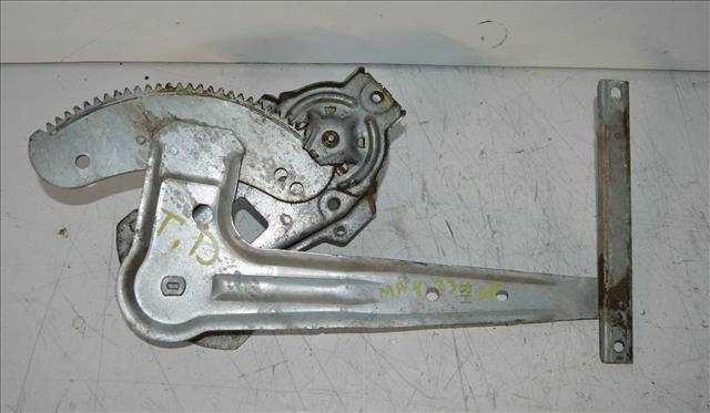 Foto 2ª: Elevalunas Manual Trasero Derecho Nissan Almera 2.2 DCI 2000-2007 [YD22] (2000)