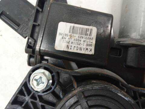 Foto 4ª: Elevalunas Eléctrico Delantero Izquierdo Mg ZS 1.5 VTI 106CV 78KW [15S4C,G15D] (2024)
