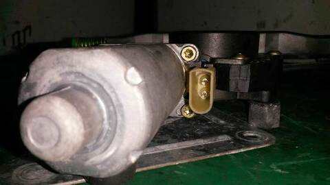 Foto 3ª: Elevalunas Eléctrico Delantero Izquierdo Ford Mondeo 1.8 TD CAT BERLINA 90CV 66KW [RFN] (1997)