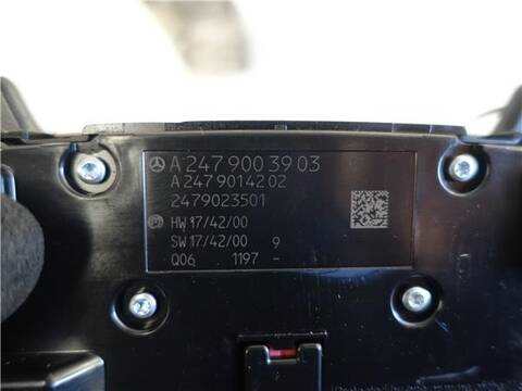 Foto 3ª: Mando Multifuncion Mercedes Clase A 140 1332 CC PHEV 118 KW [282914] (2021)