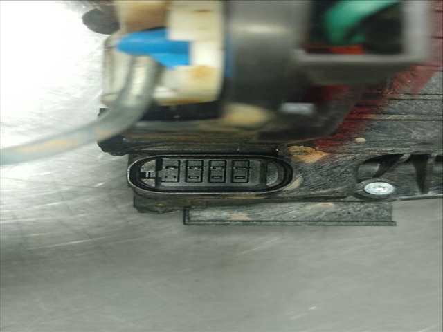 Foto 4ª: Cerradura Puerta Trasera Derecha Mercedes Clase E 180 E 220 D 213.004) 194CV 143KW [654920] (2018)