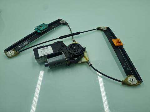 Elevalunas Manual Trasero Derecho Volkswagen Touareg TDI V6 MOTION 224CV 165KW