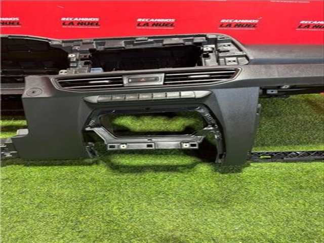 Foto 2ª: Salpicadero Ford Tourneo 1.5 ACTIVE [1 5 LTR. - 84 KW ECOBOOST CAT] 114CV [DPB] (2023)