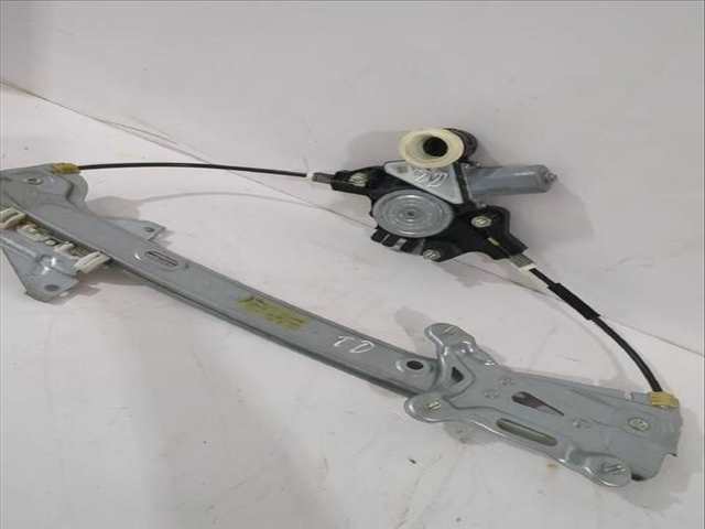 Foto 2ª: Elevalunas Eléctrico Delantero Derecho Toyota Corolla 1.8 HYBRID ZWE211) 122CV [2ZR-FXE] (2019)