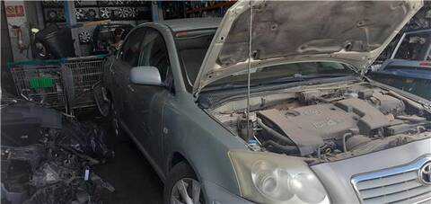 Foto 2ª: Guantera Toyota Avensis 2.0 D4-D EXECUTIVE BERLINA 5-PTAS.) [2.0 LTR. 85KW D-CAT] [1CD-FTV]