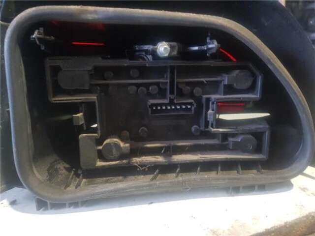 Foto 2ª: Piloto Trasero Derecho Renault Clio 1.2 CAMPUS [1.2 LTR. - 43 KW] [D7F]