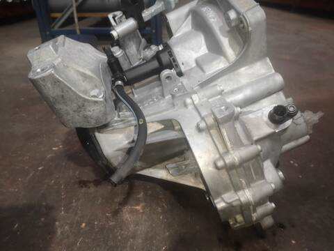 Foto 2ª: Caja Cambios Volkswagen Polo CHZL (2015)