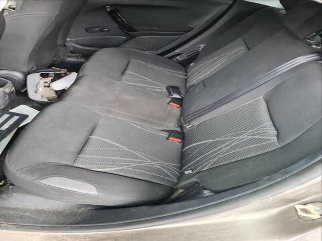 Asientos Traseros Peugeot 208 ACTIVE 82CV 60KW