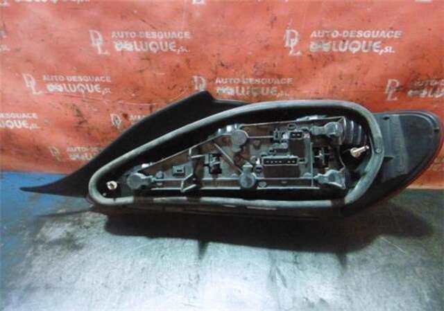 Foto 3ª: Piloto Trasero Izquierdo Peugeot 406 2.0 16V [RFR (DEW10J4)]