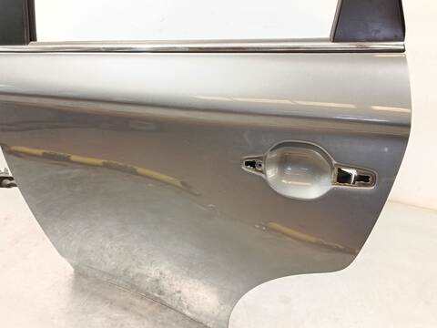 Foto 3ª: Puerta Trasera Izquierda Mitsubishi Outlander 2.0 HYBRID 4WD GG2W) 200CV 147KW [Y61,4B11,S61] (2015)