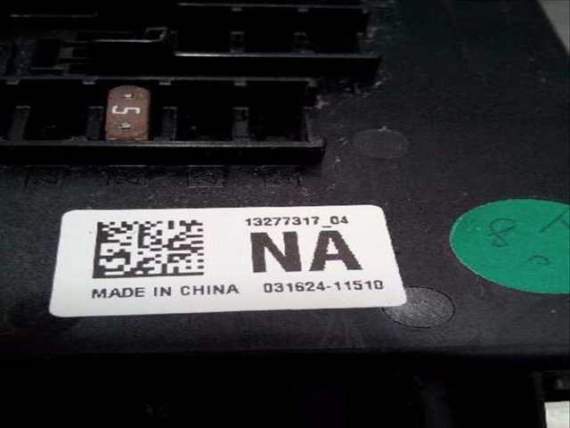 Foto 4ª: Caja Reles Fusibles Opel Insignia COSMO BERLINA 131CV 96KW [A20DTH] (2010)