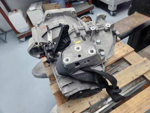 Foto 3ª: Caja Cambios Volkswagen Caddy BASE 74CV 55KW [DTRF] (2024)