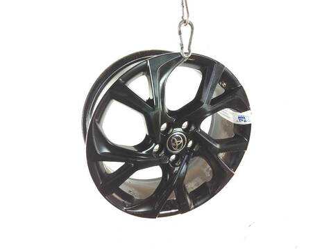 LLanta Chapa Toyota CHR 1.8 HYBRID ZYX10_)