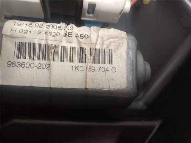Foto 3ª: Elevalunas Eléctrico Trasero Derecho Seat Leon 1.9 TDI (105 CV) [BXE]