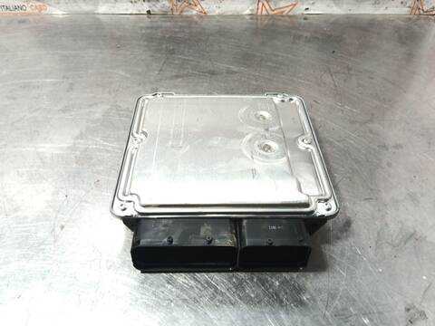 Foto 3ª: Centralita Motor ECU Volkswagen Transporter 1.9 TDI 102CV 75KW [BRS] (2022)