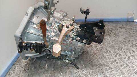 Foto 2ª: Caja Cambios Toyota Yaris ACTIVE 69CV 51KW [1KR] (2018)