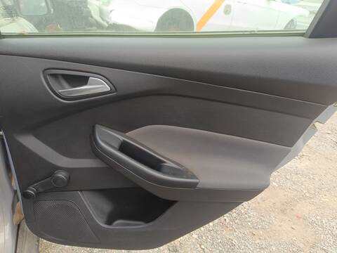 Tapizados Cartoneras Ford Focus PNDA BERLINA AUT.