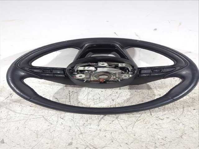 Foto 3ª: Volante Toyota Yaris 1.5 HYBRID MXPH11) 92CV [M15A-FXE] (2020)